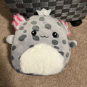 Avana Axolotl Squishmallow